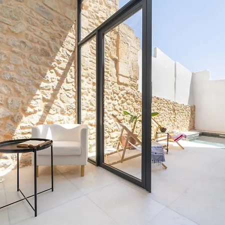 Townhouse Helen House By Homevillas360 Hébergement de vacances Porreres